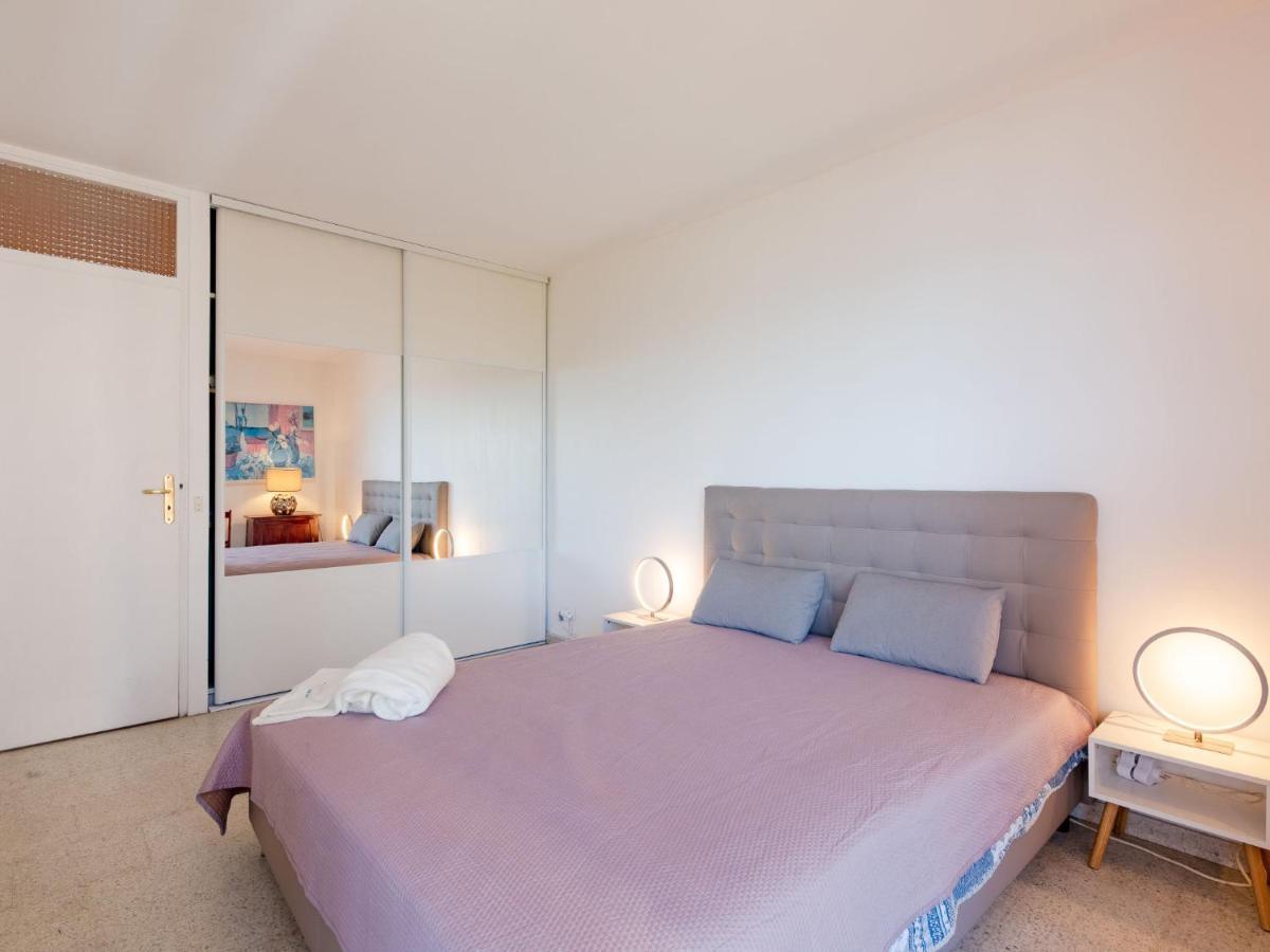Apartment Le Mediterranee-1 By Interhome Frejus Exterior photo